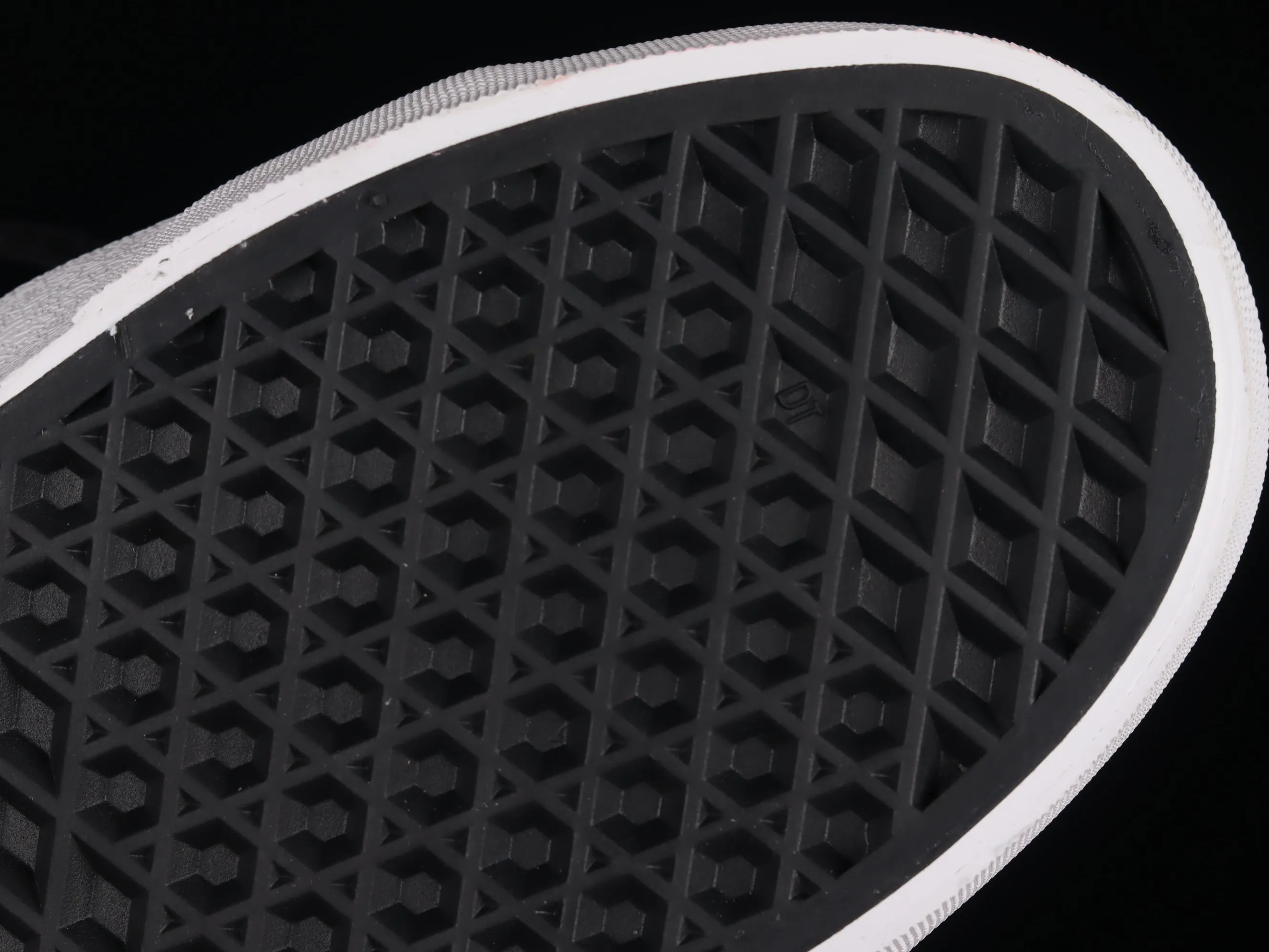 All categories Vans Vans series Vans Mid Vans China Vans Sk8 Mid Reissue black and gray splicing mid-top retro casual canvas skateboard shoes VN0A3WM32PD